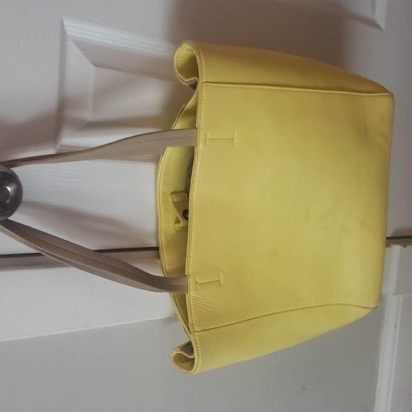 Charming Charlie Yellow Purse - Picture 3 of 3